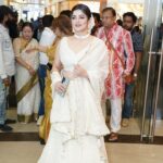 Srabanti Chatterjee Instagram – #shadarongerprithibi 😍😍

@rangoliindia