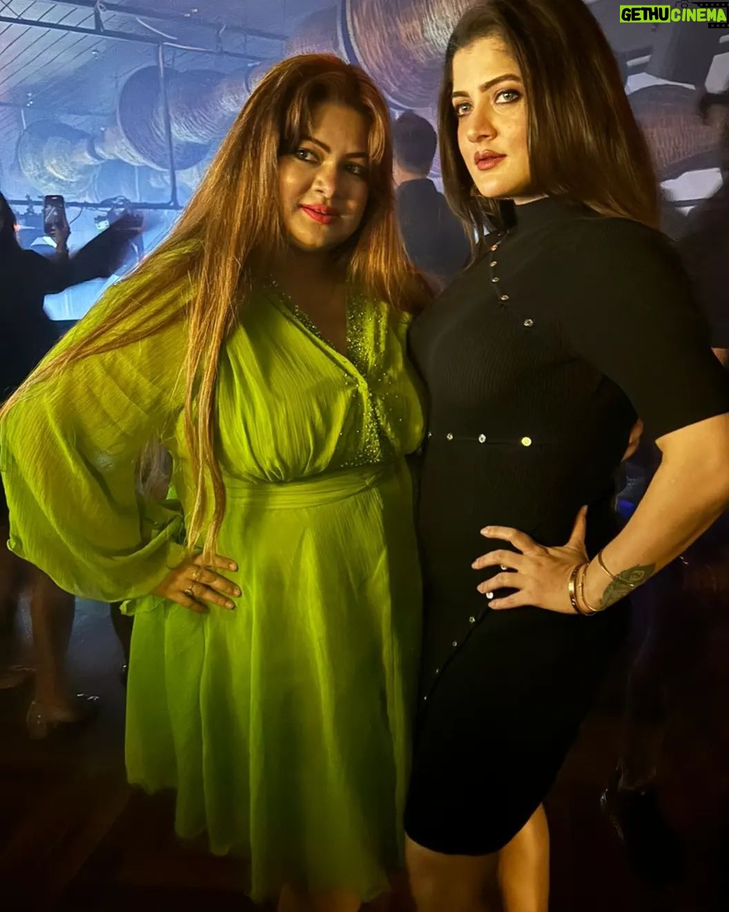 Srabanti Chatterjee Instagram - ❤️❤️