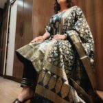 Srabanti Chatterjee Instagram - Festive vibes ✨️ 🌟 @sarmistha1992