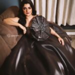 Srabanti Chatterjee Instagram - Different is beautiful 💫💥 Mua @brushofpritam Styled by @kiara_sen111 Photography @tathagataghosh @adiitiboseofficial27 Outfit @esteej_ Jwellary @jhalak_thedesignerstore