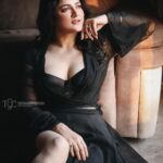 Srabanti Chatterjee Instagram – I decide my vibe 💫