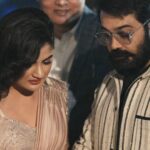Srabanti Chatterjee Instagram - Team #DeviChowdhurani at #Dipti grand finale last night...Bhabani Pathak @prosenstar , director @subhrajitmitra and the Devi Chowdhurani @srabanti.smile....Are you excited for this magnum opus??? Photo & edit @saan_insta_ii