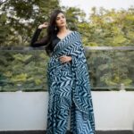 Sreemukhi Instagram - ✨✨✨ Styling @greeshma_krishna.k Outfit @pattusareewholesale Jewellery @yuvi_collections PC @manoj_gangula Makeup @nookesh.malla Hair @mahesh_ravulapalli #sreemukhi