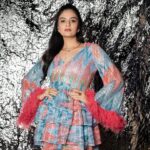 Sreemukhi Instagram - ✨✨✨ Styling @greeshma_krishna.k Outfit @samyukthavanaparthi Jewellery @thetrinkaholic PC @manoj_gangula Makeup @nookesh.malla Hair @mahesh_ravulapalli #sreemukhi
