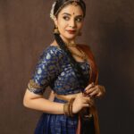 Sreemukhi Instagram - Neethone Dance 2.0 ✨ Outfit @chandamama_designerstudio Styling @greeshma_krishna.k Jewellery @goyazsilverjewellery PC @manoj_gangula Makeup @nookesh.malla Hair @mahesh_ravulapalli #sreemukhi #neethonedance2 #starmaa #endemol