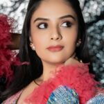 Sreemukhi Instagram - ✨✨✨ Styling @greeshma_krishna.k Outfit @samyukthavanaparthi Jewellery @thetrinkaholic PC @manoj_gangula Makeup @nookesh.malla Hair @mahesh_ravulapalli #sreemukhi
