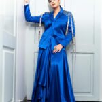 Sreemukhi Instagram - 💙✨ Styling @greeshma_krishna.k Outfit @sri_srustika_clothing Jewellery @karnikajewelshyd PC @manoj_gangula Makeup @nookesh.malla Hair @mahesh_ravulapalli #sreemukhi