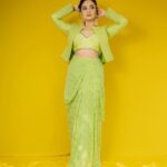 Sreemukhi Instagram - Neethone Dance 2.0 ✨💚 On @starmaa @endemolshineind ✨ Outfit @chandamama_designerstudio Styling @greeshma_krishna.k Earrings @fashioncurvee PC @manoj_gangula Makeup @nookesh.malla Hair @mahesh_ravulapalli #sreemukhi #neethonedance #starmaa #endemolshine