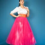 Sreemukhi Instagram - Neethone Dance ✨💕 Tonight on @starmaa @endemolshineind ✨ Outfit @chandamama_designerstudio Styling @greeshma_krishna.k Earrings @fashioncurvee Rings @thetrinkaholic PC @manoj_gangula Make up @nookesh.malla Hair @mahesh_ravulapalli #sreemukhi #neethonedance #starmaa #endemolshine