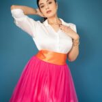 Sreemukhi Instagram - Neethone Dance ✨💕 Tonight on @starmaa @endemolshineind ✨ Outfit @chandamama_designerstudio Styling @greeshma_krishna.k Earrings @fashioncurvee Rings @thetrinkaholic PC @manoj_gangula Make up @nookesh.malla Hair @mahesh_ravulapalli #sreemukhi #neethonedance #starmaa #endemolshine