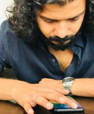 Sreenath Bhasi Instagram - Don't be on the phone all the time.