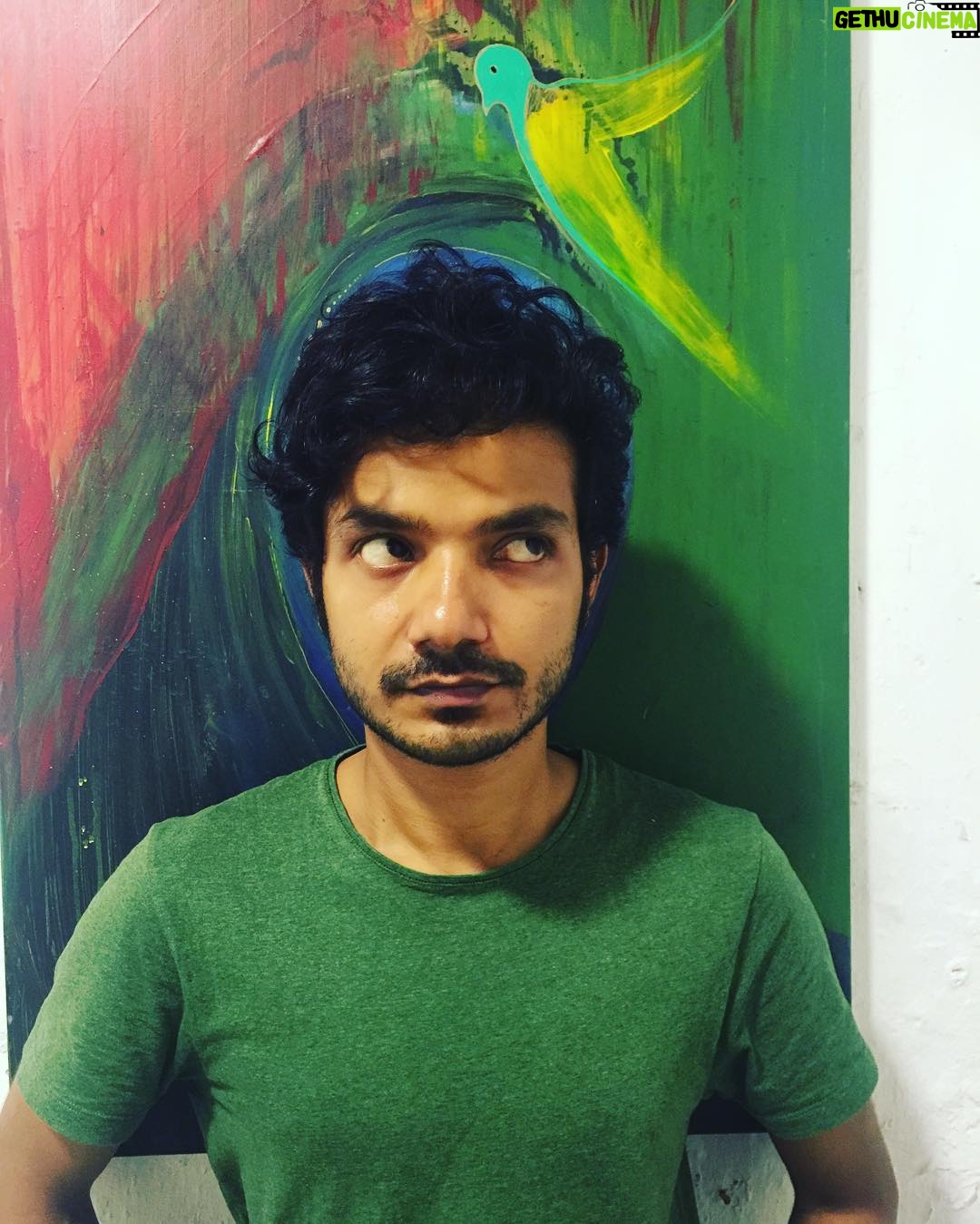Sreenath Bhasi Instagram - #KILLI Thank you barya for the courtesy of the pictures..!! 🔫