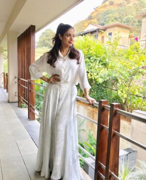 Sridevi Instagram - Detox @Atmantan @wellness haven with the best juices & salads, cleansing therapies, & meditative workouts - A true @MasterCleanse #Atmantan #be transformed #yoga #trx #spa #detox #wellness