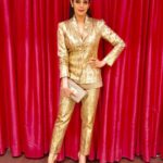 Sridevi Instagram - Wearing my favourite designer❤️ @manishmalhotra05 ❤️❤️ and jewelry by Anmol ✨