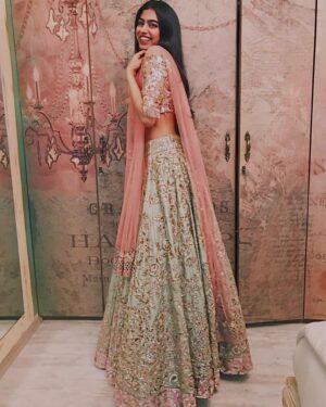 Sridevi Instagram - @manishmalhotra05 making my baby feel beautiful as always❤️