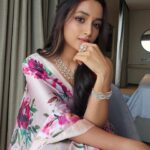 Srinidhi Ramesh Shetty Instagram - ಹೇಗೆ 🐒 ನಿಮ್ಮ ಊರಲ್ಲಿ ಮಳೆ ಬಂತಾ?🙈🤭🤍