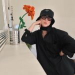 St. Vincent Instagram - Hi from a little break in rehearsals. So soon……..❤️❤️❤️🔥🔥🔥🤞🤙🤙🤙