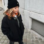 Stéphanie Clerbois Instagram - 🎨🎁JEU CONCOURS 🎁🎨 Tentez de remporter une veste entièrement personnalisée (dessin peint à la main👩🏻‍🎨) pour vous ou votre enfant.😍🥳 Pour pouvoir être tiré au sort, c'est très simple: -Abonnez vous à @speana et @lovelydev3.0 - Likez la photo. - Identifiez 3 personnes. -Partagez la publication en story public. Vous pouvez participer autant de fois que vous le souhaitez! Le gagnant sera connu et contacté par @speana ce dimanche 20 novembre à 20h!🎉🏆 Bonne chance😁🤞🏼🍀