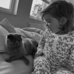 Stéphanie Clerbois Instagram - 🐈🧒🏼🤍
