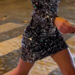 Stéphanie Clerbois Instagram – Envie de paillettes dans nos vies.😁🌌
Nos robes sur www.SPEANA.fr 
@speana_studio