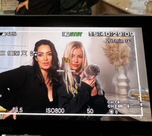 Stéphanie Clerbois Instagram - Meli Melo @speana20 & ticha à Liège🇧🇪 😊❤️🌹✨ #friends #work #chaton