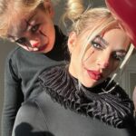 Stéphanie Clerbois Instagram - Nous sommes prêts pour la purge.🤣🤡 La dernière slide c’est cadeau.😂😂 #halloweenmakeup