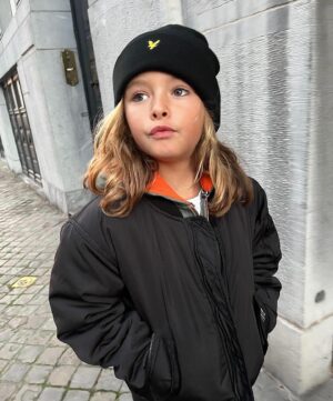 Stéphanie Clerbois Instagram - 🎨🎁JEU CONCOURS 🎁🎨
Tentez de remporter une veste entièrement personnalisée (dessin peint à la main👩🏻‍🎨) pour vous ou votre enfant.😍🥳

Pour pouvoir être tiré au sort, c'est très simple:

-Abonnez vous à @speana et @lovelydev3.0 

- Likez la photo.

- Identifiez 3 personnes.

-Partagez la publication en story public.

Vous pouvez participer autant de fois que vous le souhaitez!

Le gagnant sera connu et contacté par @speana ce dimanche 20 novembre à 20h!🎉🏆

Bonne chance😁🤞🏼🍀