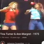 Stana Katic Instagram - Voila: today’s #JuneTunes… Thank you to @cerenyildirm_ @nadja67 @almh36 & @vecarangelo for your song recs. 🤘🏾✌🏽🤚🏿💪🏽🙏🏽💚 S