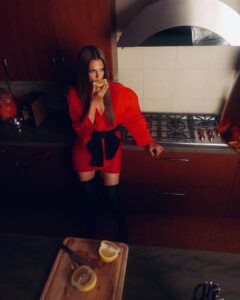 Stana Katic Instagram - Throwback to getting Vitamin C. #Grapefruit #Grapefruitier #Grapefruitiest