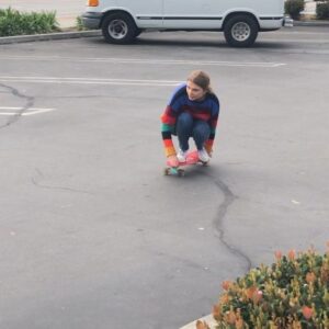 Stefanie Scott Instagram -