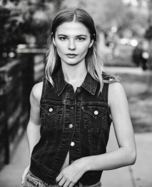 Stefanie Scott Instagram - @jessicahowes_ 📸