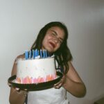 Stefany Vaz Instagram – e hoje meu pai me disse “você só faz 19 anos uma vez na vida” legal né, dizem que as outras idades também.