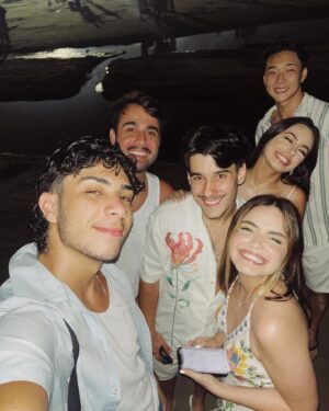 Stefany Vaz Instagram - 2023 estou animada pelas coisas que estão por vir. 
Ebenézer 🤍