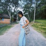 Stefany Vaz Instagram – sorrindo :D