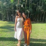 Stefany Vaz Instagram - discipleship bible school. que temporada meus amigos! o temor do Senhor através da palavra me transformou, obrigada a cada um que me esticou e me apoiou & é só o começo de uma vida inteira sendo apaixonada pela bíblia 🫶🏼
