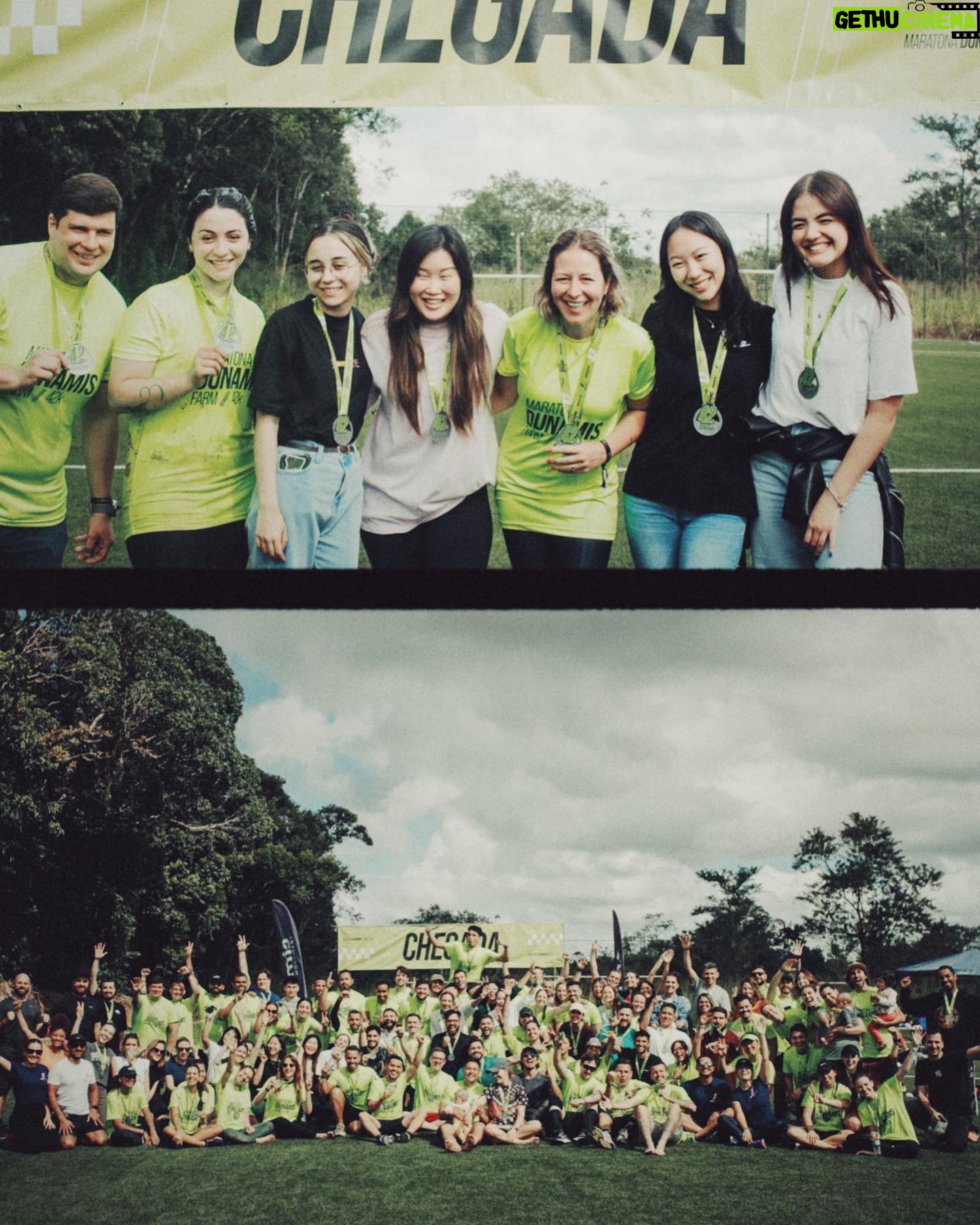Stefany Vaz Instagram - Primeira maratona dunamis!! Conseguimos, foi uma batalha contra a própria mente mas como foi especial esse momento e já estou animada para a próxima 🏃🏻♀️ Obrigada as minhas líderes e amigas que me incentivaram tanto, vivi um romper. ps: “Never say never” era a soundtrack da minha cabeça