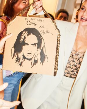 Stella McCartney Instagram - MET GALA: Intimate moments with my Stella stars, bringing the Britpop to the #MetGala2024… x Stella 

Stella was joined by @CaraDelevingne, @FKAtwigs and @TeddysPhotos on the #MetGala red carpet — each in 100% sustainable, handcrafted looks inspired by our most iconic House codes and the Costume Institute’s ‘Sleeping Beauties’ theme.
​
Discover more at stellamccartney.com

#CaraDelevingne #FKATwigs #EdSheeran #InStella #StellaMcCartney