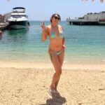 Stephanie Bell Instagram - Thank you GAE and @oiabeach for hosting a relaxing day at the Red Sea. ✌🏽 #WWE #saudiarabia