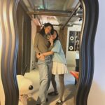 Stephanie Lee Instagram – Good catching up with @stephanieshoong 
Two stephanie’s night 🥂 선물들 너무 고마오용🩵