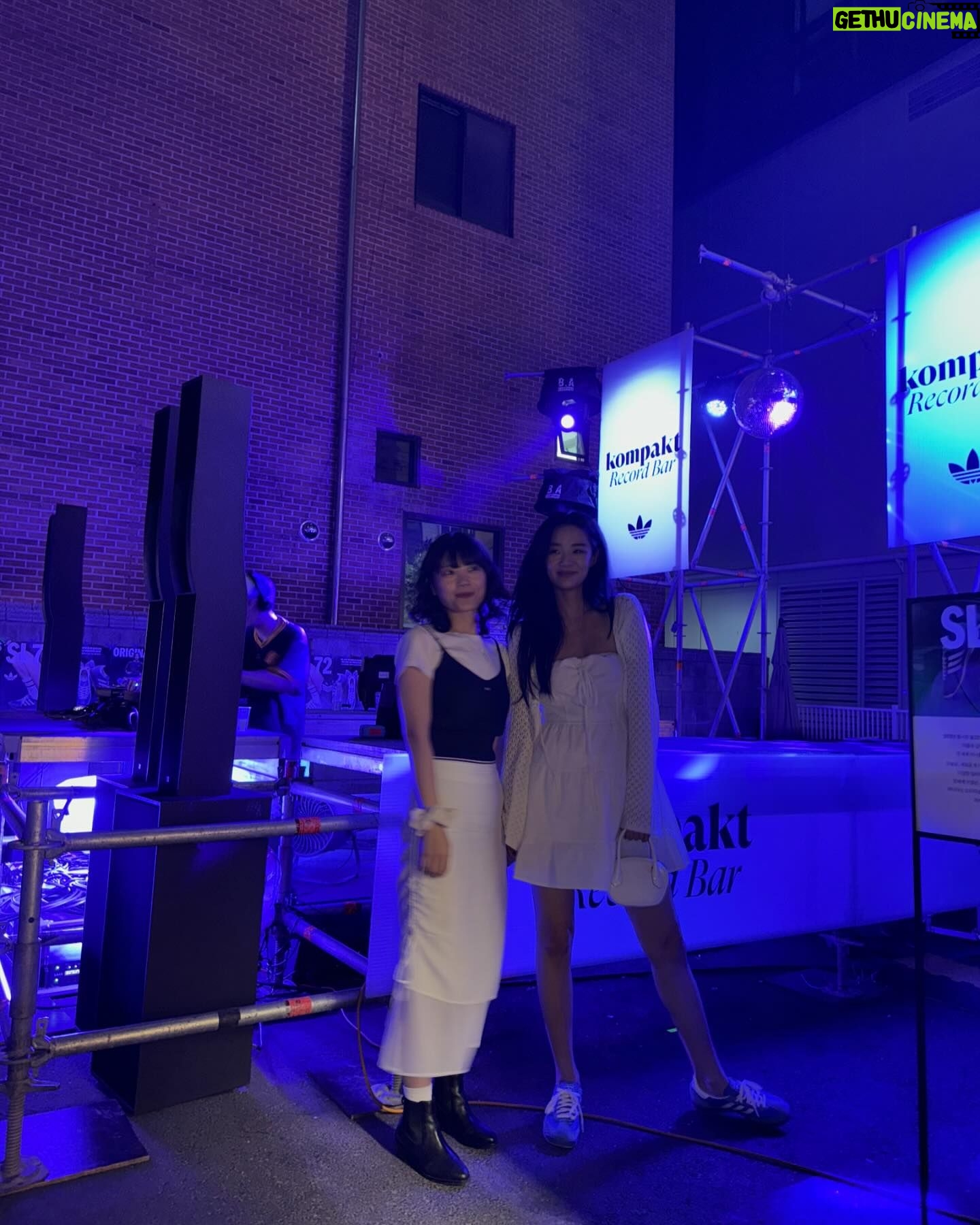 Stephanie Lee Instagram - #SL72 @originals_kr Last night was so funnnn🩵