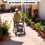 Stephanie Mills Instagram - I love babies and the elderly. This is sooooooo beautiful that they have each other, may God continue to bless and keep them. POWER 💛💛💛💛💛💛💛💛💛💛💛💛