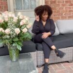 Stephanie Mills Instagram - This is what 67 looks like and I’m so thankful and happy. Never would have made it without God, faith, family and friends!!! 💜💜💜💜💜💜Power #stephaniemills #chapter67