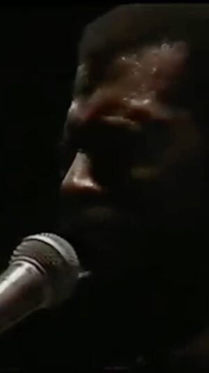 Stephanie Mills Instagram - OOOOOHHHHH I miss my brother, my friend, my singing partner. You will never be forgotten. 💜💜💜💜 Power!!! 

Teddy Pendergrass Performing “Lady” Feb 1982 in London. 

#ForLadiesOnly #Rnb #iamstephaniemills #spreadlove #teddypendergrass #teddyp