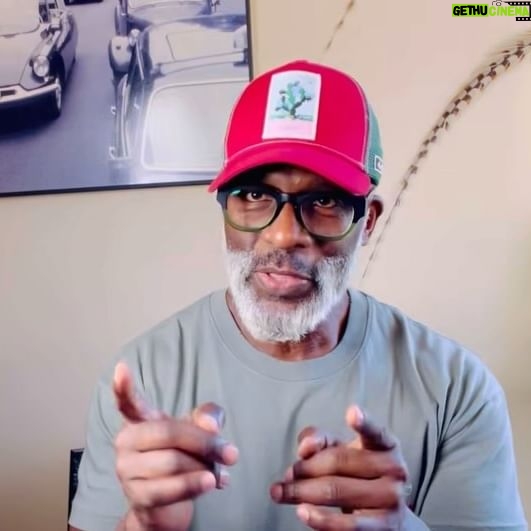 Stephanie Mills Instagram - #bebewinans is one of the greatest singers of our time and he is my brother. I love Bebe so much and we have known each other forever. For the longest time he was my ONLY friend and he has remained one of my true friends (I donβt have many). Iβm so thankful and so happy. He sent me this song and Iβm putting it up early because this is my birthday π πππ week. Enjoy everyone. πππππππππ #birthday #chapter67 #birthdayweek #iamstephaniemills #stephaniemills #march22nd #celebrateyourself #spreadlove