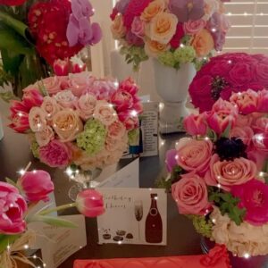 Stephanie Pratt Instagram - 😎ohhhh hey!! It’s my birthday 🎂!! I’ve had such a wonderful day🙏🏼 🌴☀️🌺👑🌈⭐️ thank you to my incredible friends for this beautiful celebration and always -thank you God for all of your blessings 🤩😍🥰🥳 I’m so happy to see you guys after my social media break 😱 spreading love and well wishes to all of you 🙌🏻😇 love, Steph