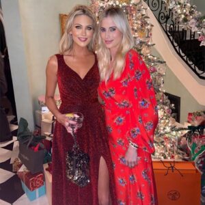Stephanie Pratt Instagram - Happy birthday to my bestie @halle_hammond!! New friends are great… but the friends you’ve grown up with are not only family but the friends who you laugh the hardest with 🤪🥰❤️ I love you so much 👯‍♀️! #bff #sister #Oliver #Holdon #godmother