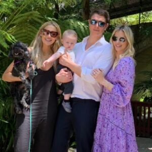 Stephanie Pratt Instagram - Happy birthday to my bestie @halle_hammond!! New friends are great… but the friends you’ve grown up with are not only family but the friends who you laugh the hardest with 🤪🥰❤️ I love you so much 👯‍♀️! #bff #sister #Oliver #Holdon #godmother