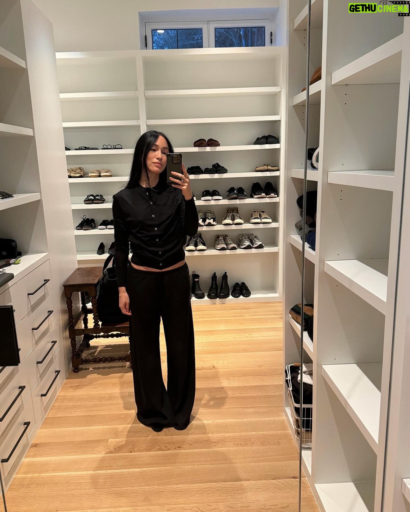 Stephanie Shepherd Instagram - seven days.