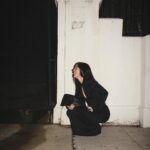 Stephanie Shepherd Instagram - me in @tovestudio outside a strangers house.