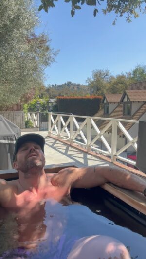 Stephen Amell Instagram - 